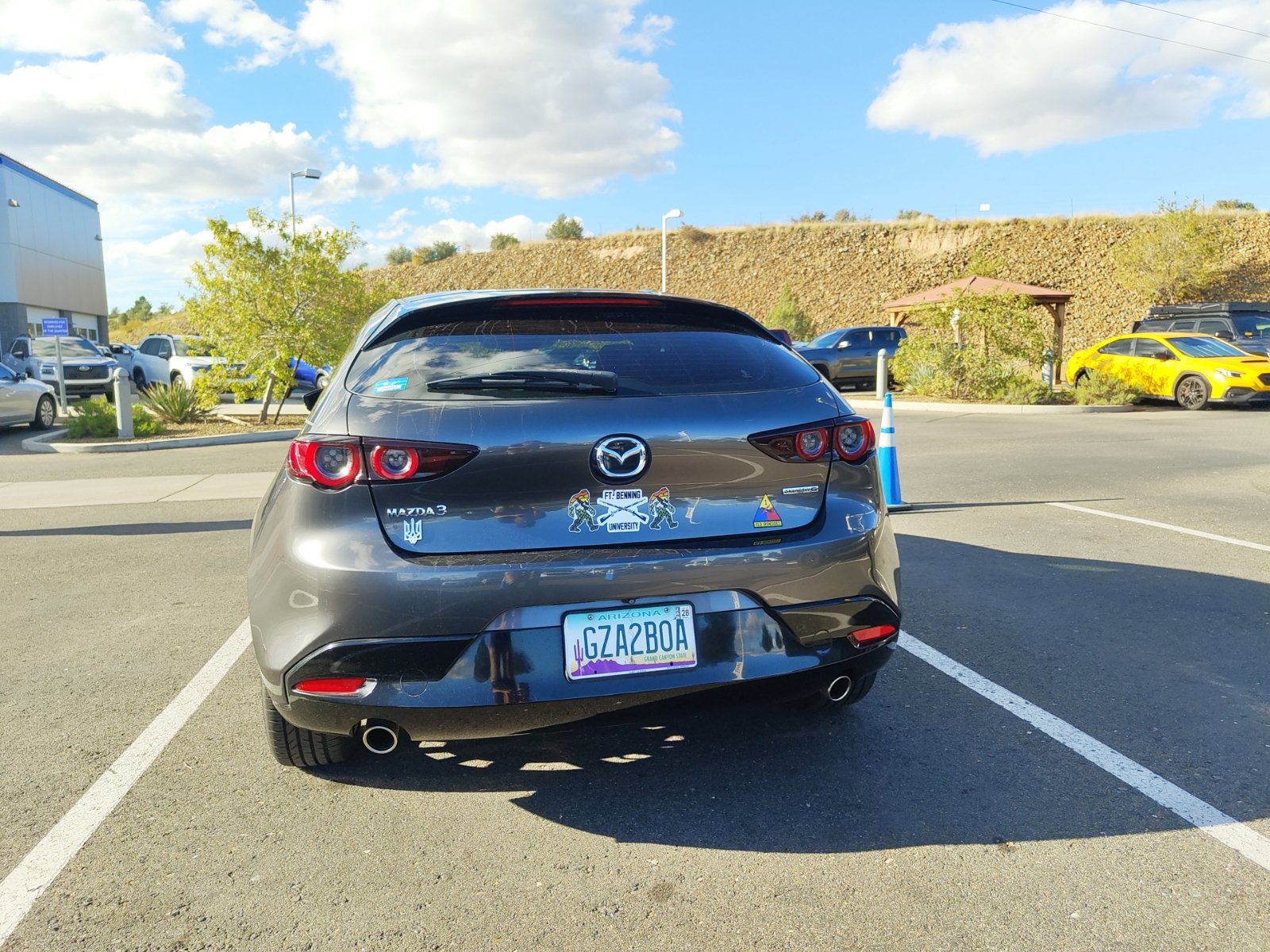 Used 2019 MAZDA MAZDA3 Hatchback FWD image 6