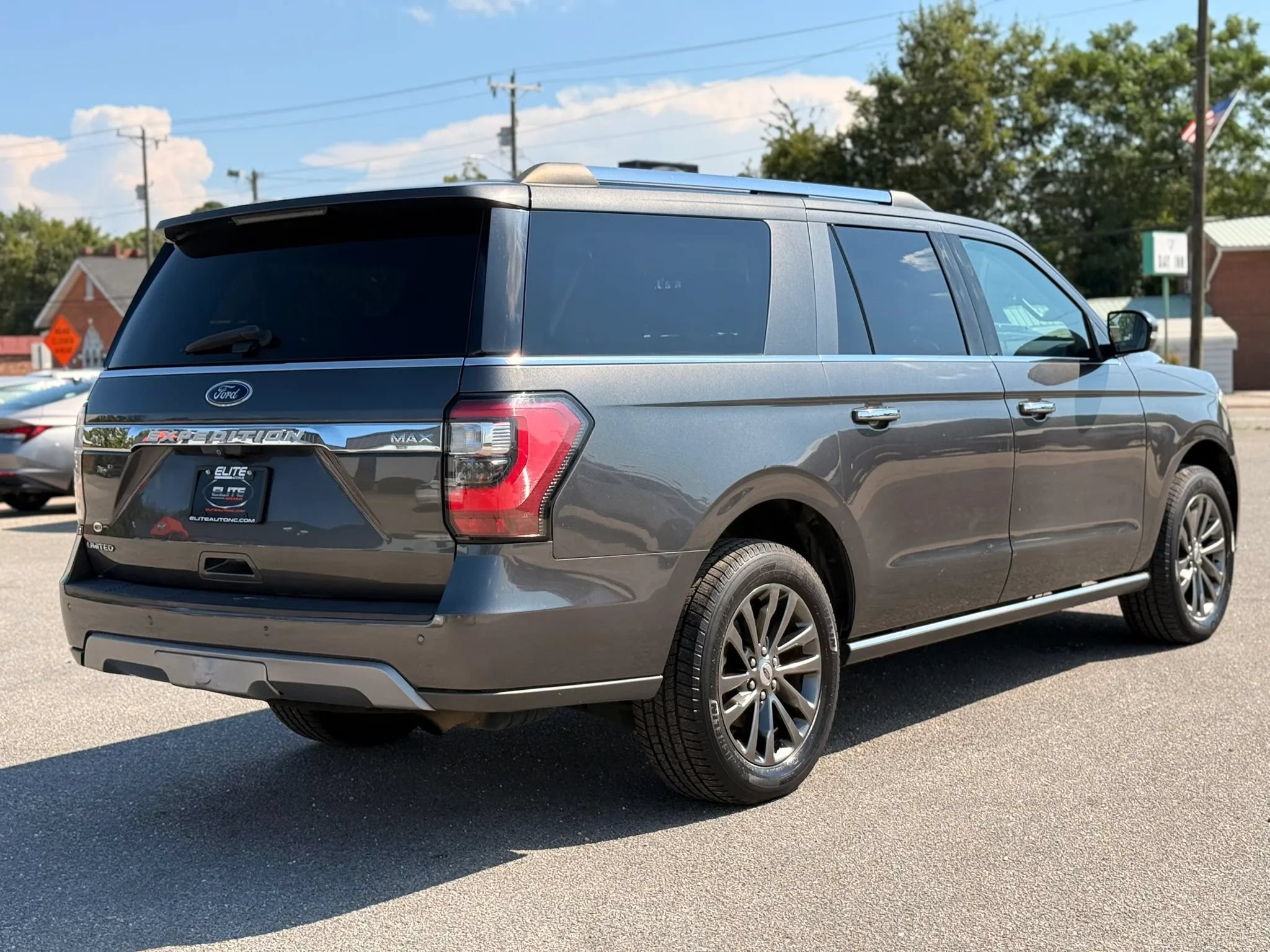 Used 2020 Ford Expedition Max Limited RWD image 10