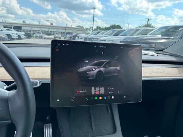 Used 2024 Tesla Model Y Performance AWD/4WD image 13
