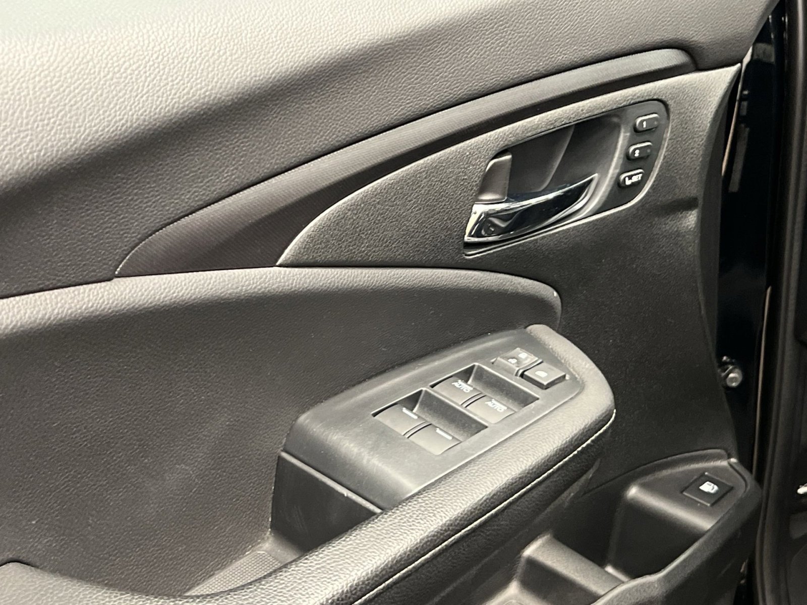 Used 2023 Honda Ridgeline RTL image 13