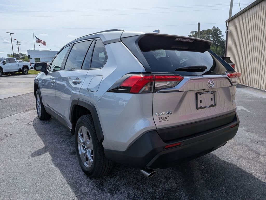 Used 2024 Toyota RAV4 XLE image 3