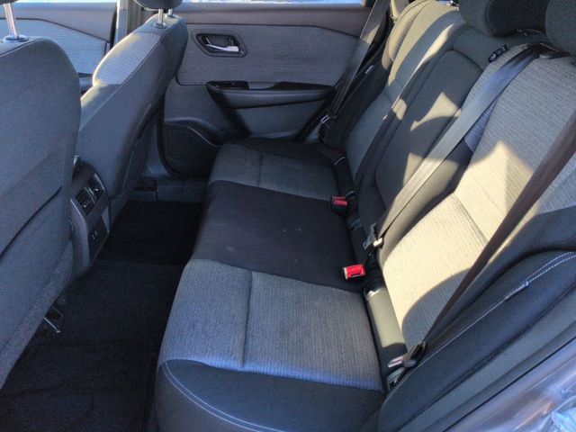 Used 2021 Nissan Rogue SV image 17
