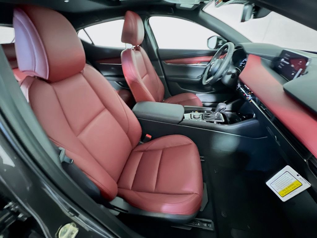 New 2026 MAZDA MAZDA3 Hatchback w/Premium Plus Pkg image 21