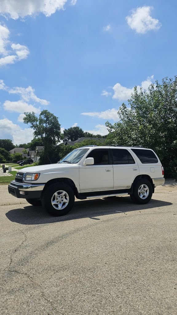 Used 2001 Toyota 4Runner SR5 w/ Upgrade Value Pkg 1