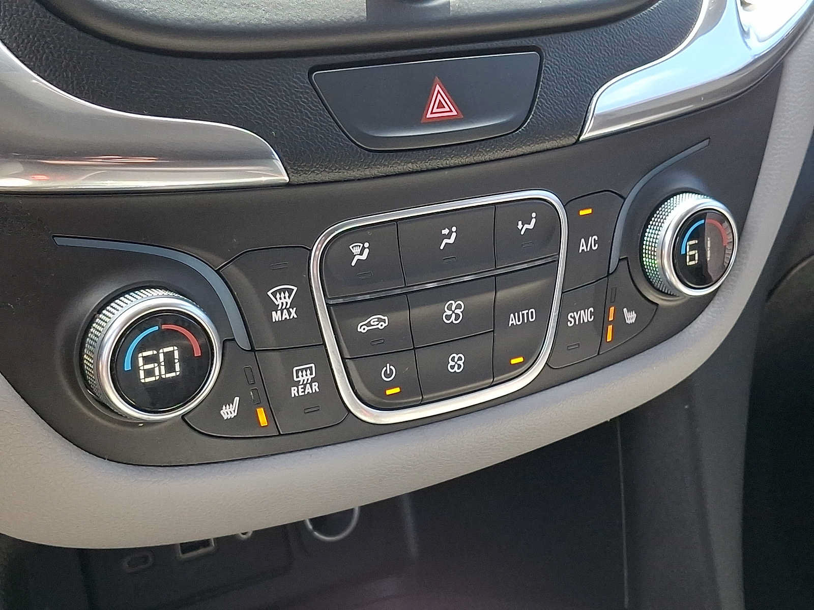 Certified 2019 Chevrolet Equinox LT AWD/4WD image 15