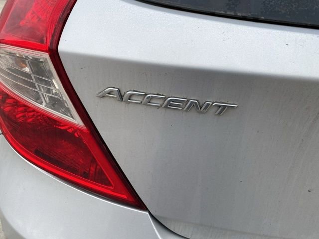 Used 2013 Hyundai Accent SE image 14