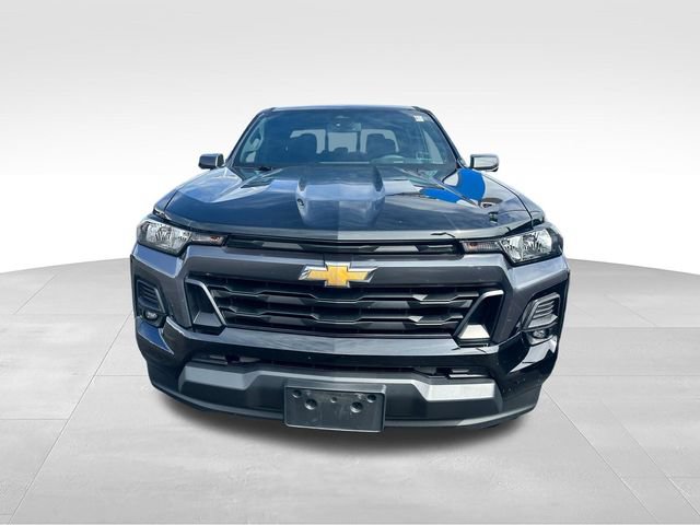 Certified 2024 Chevrolet Colorado LT w/ LT Convenience Package II AWD/4WD image 2