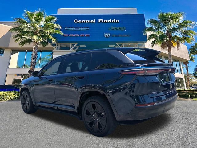 Used 2025 Jeep Wagoneer S Launch Edition image 7