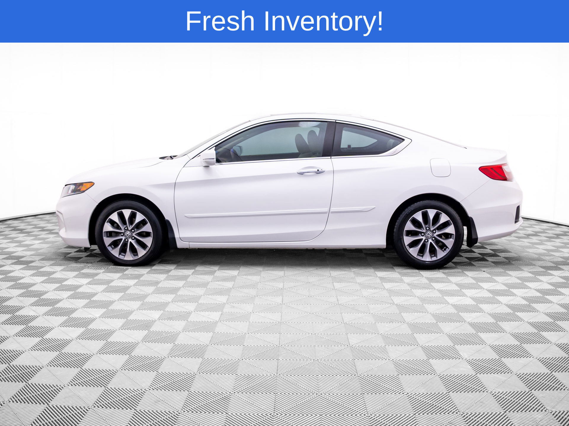 Used 2015 Honda Accord EX-L image 2