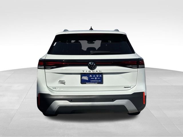 New 2026 Volkswagen Tiguan SE image 4