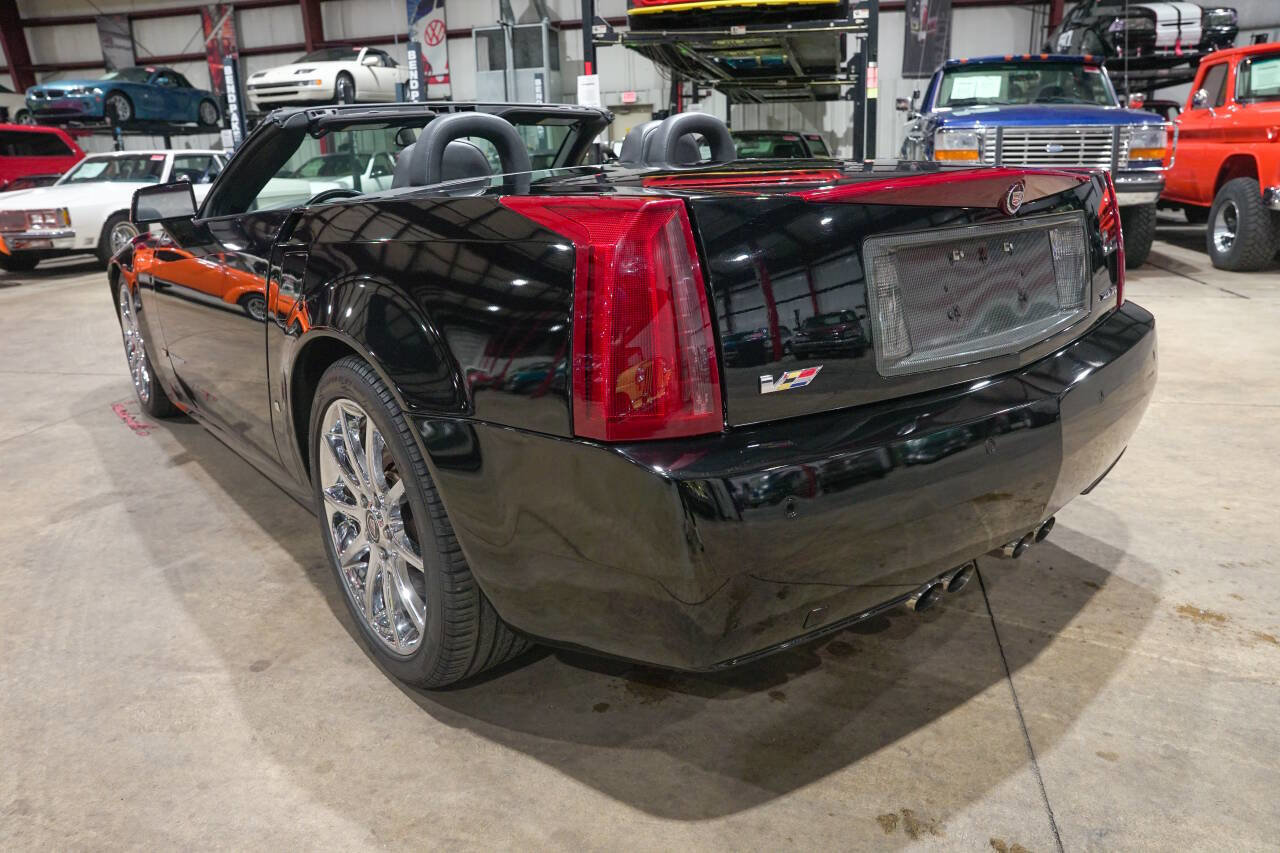 Used 2008 Cadillac XLR V RWD image 6