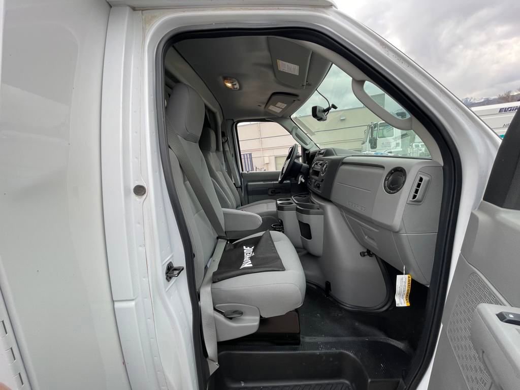 New 2024 Ford E-350 and Econoline 350 Super Duty w/ Power Windows & Locks Group image 31