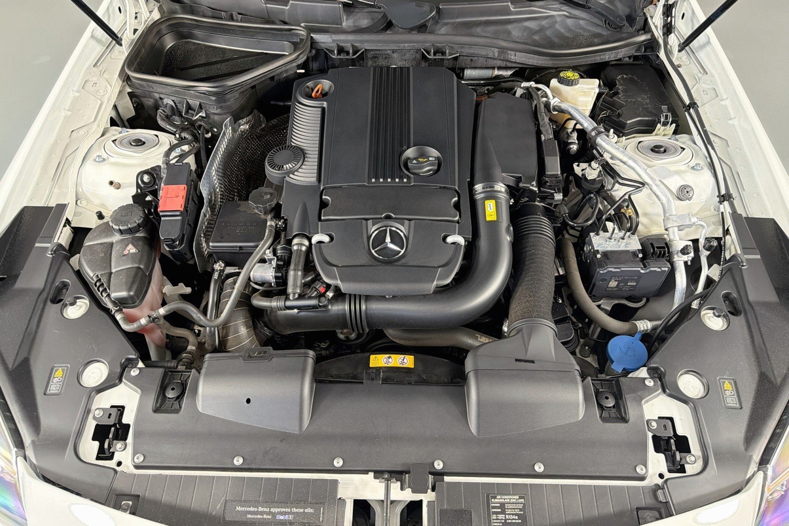 Used 2015 Mercedes-Benz SLK 250 image 11