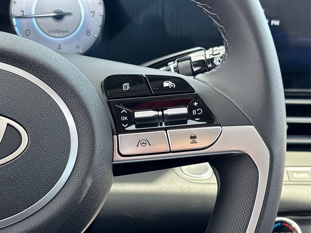 New 2026 Hyundai Elantra Limited image 25