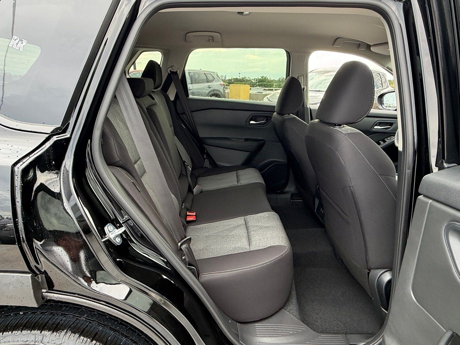 New 2027 Nissan Rogue SV FWD image 13