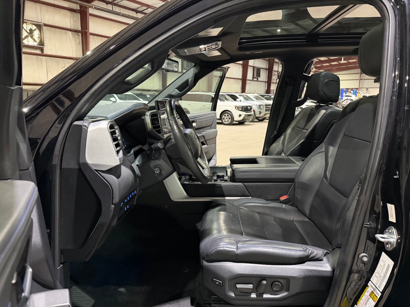 Used 2023 Toyota Tundra Platinum AWD/4WD image 13