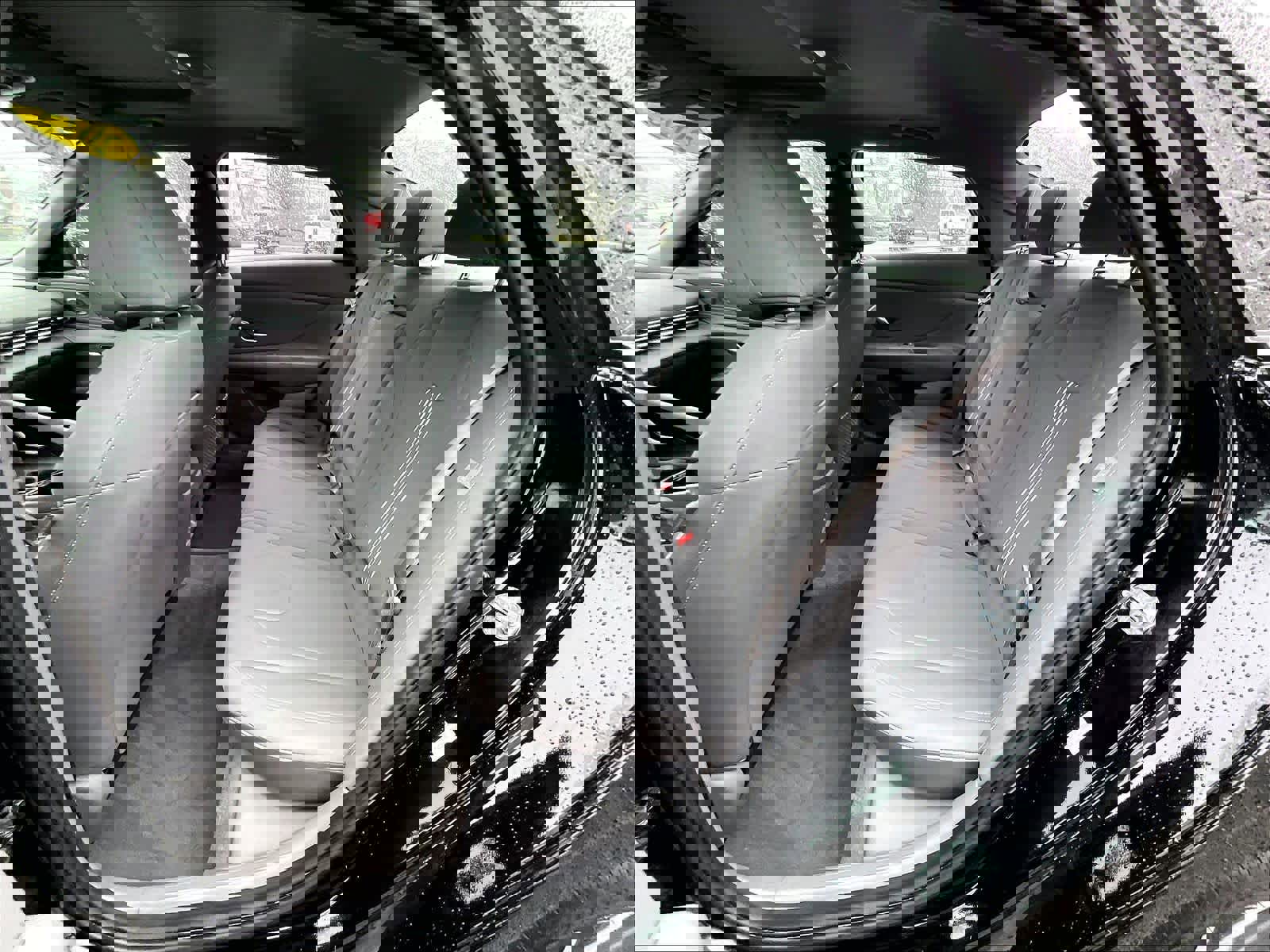 Used 2025 Hyundai Elantra SEL image 15