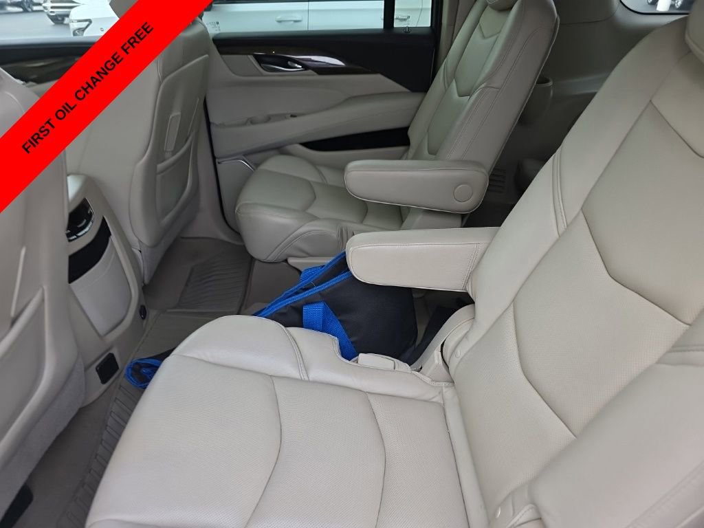 Used 2020 Cadillac Escalade ESV Luxury image 12