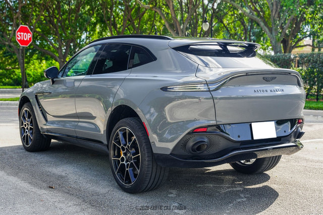 Used 2021 Aston Martin DBX AWD/4WD image 6