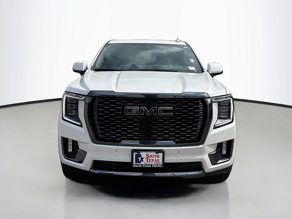 Used 2023 GMC Yukon Denali Ultimate AWD/4WD image 2