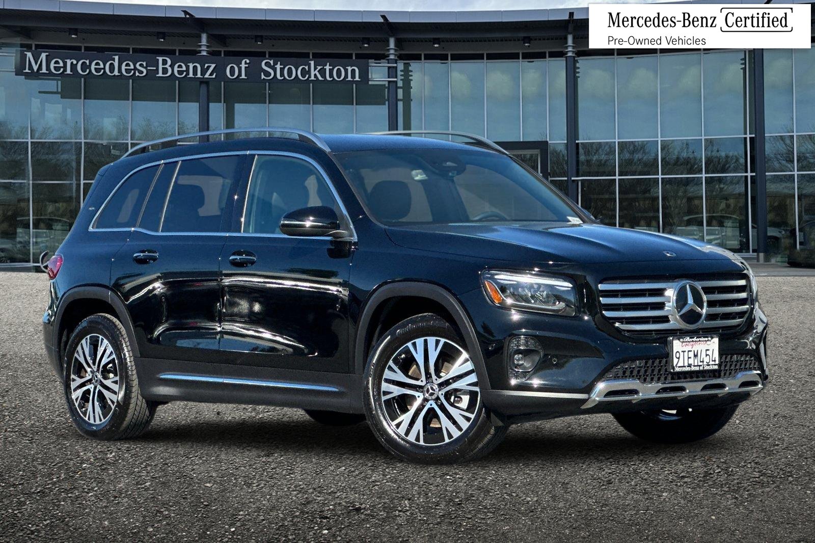 Certified 2025 Mercedes-Benz GLB 250 4MATIC image 1