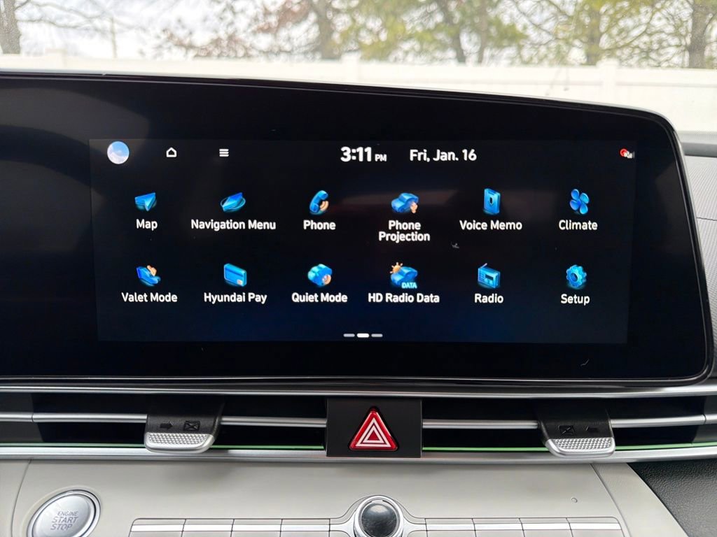 New 2025 Hyundai Elantra Limited image 19