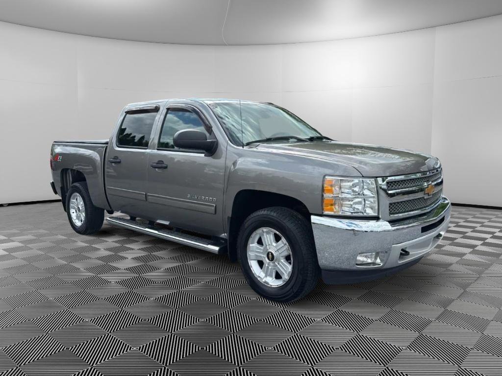 Used 2013 Chevrolet Silverado 1500 LT w/ All-Star Edition AWD/4WD image 2