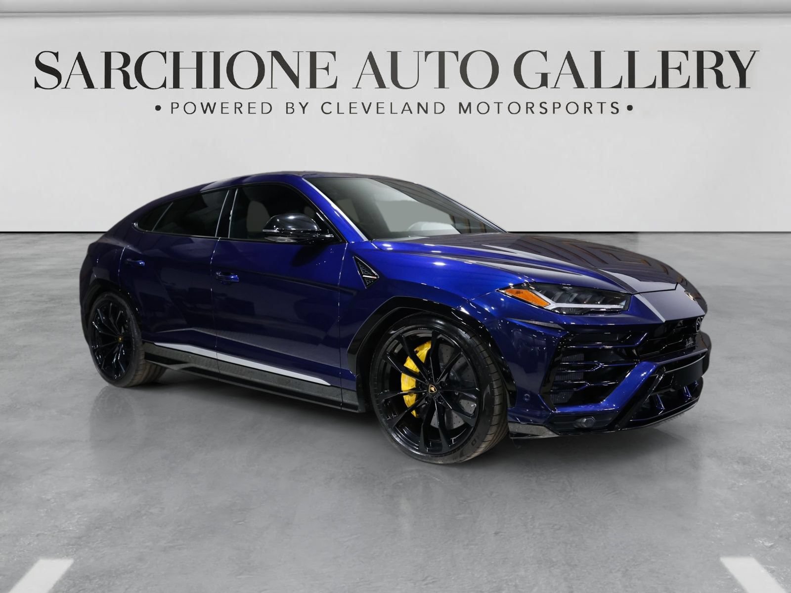 Used 2019 Lamborghini Urus AWD/4WD image 17