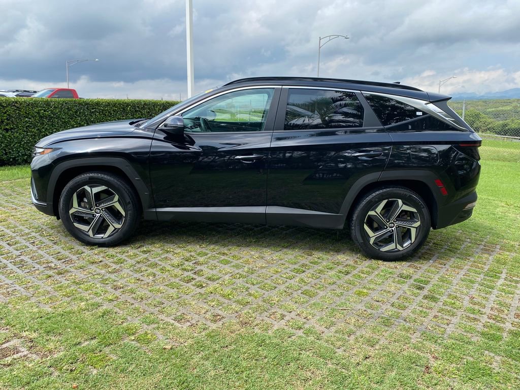 Used 2023 Hyundai Tucson SEL AWD/4WD image 4