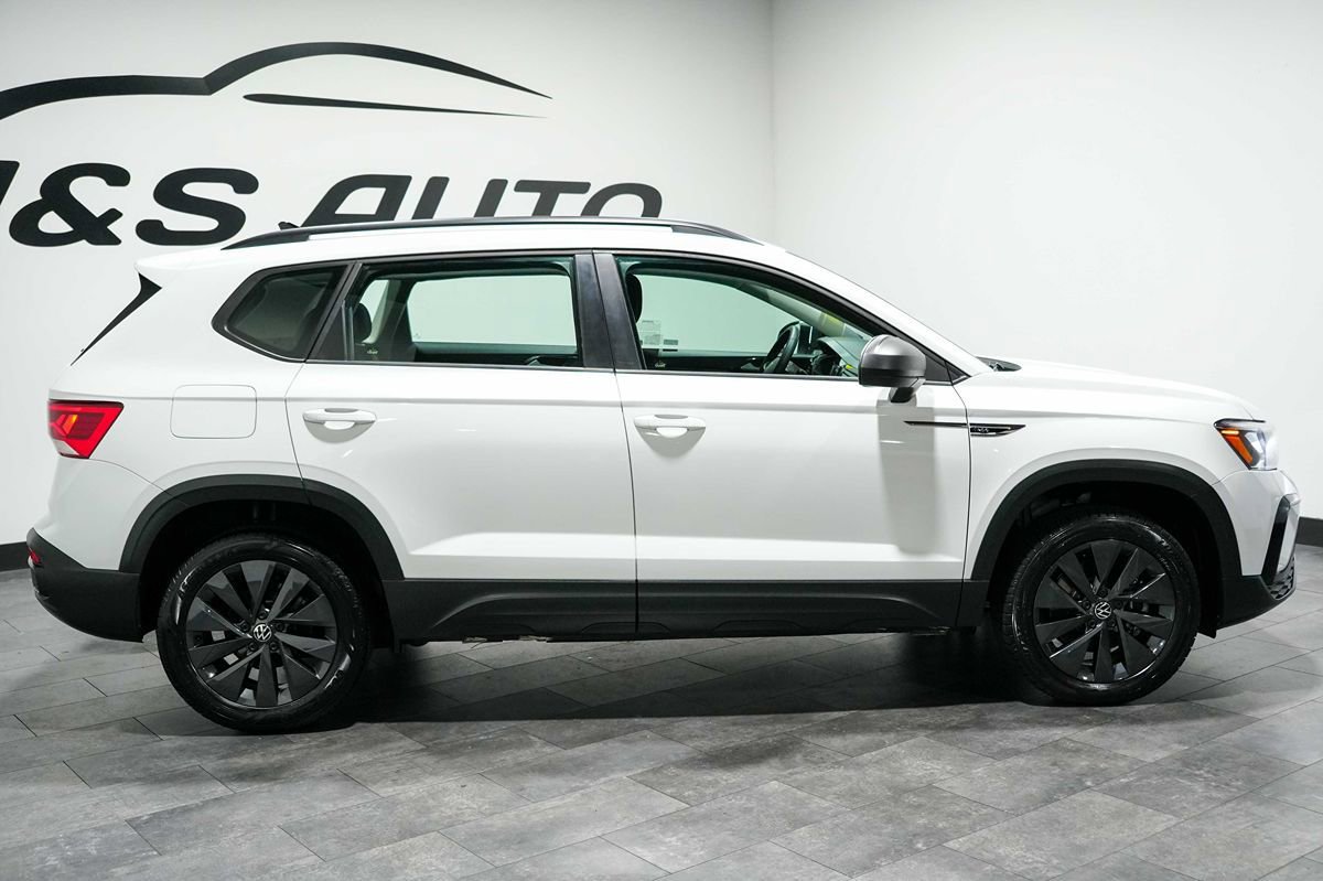 Used 2024 Volkswagen Taos S FWD image 5