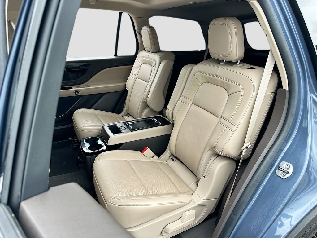 Used 2021 Lincoln Aviator Reserve w/ Equipment Group 201A image 24