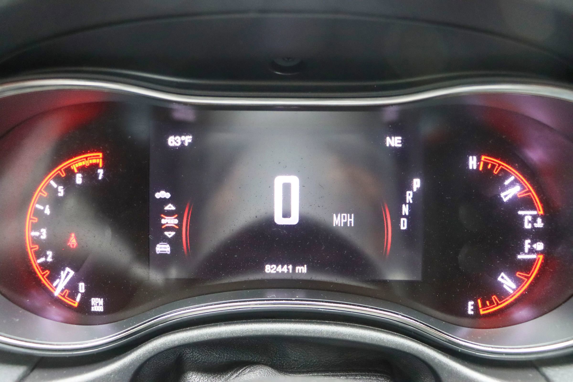 Used 2018 Dodge Durango R/T w/ Technology Group AWD/4WD image 36