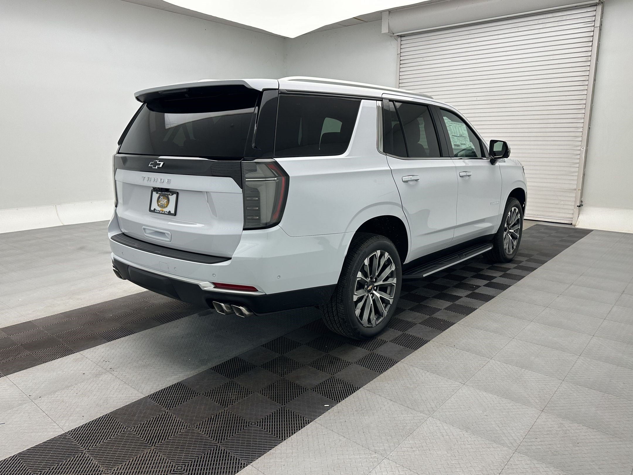 New 2026 Chevrolet Tahoe High Country w/ Sun And Tow Package AWD/4WD image 9