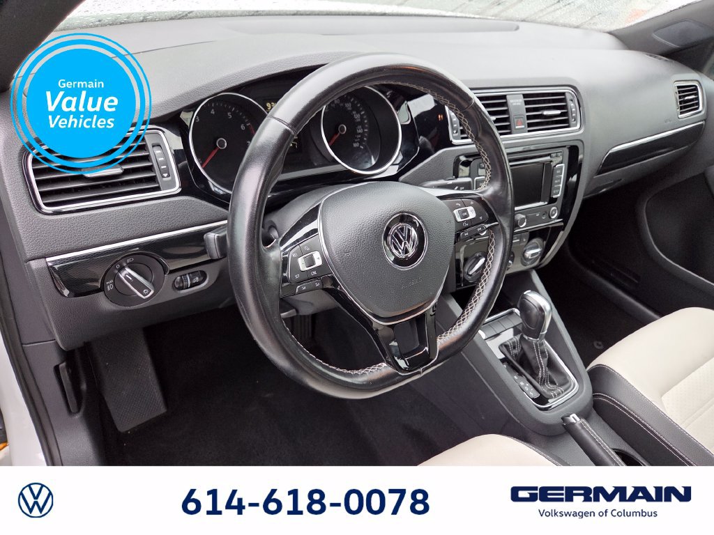 Used 2015 Volkswagen Jetta Sport FWD image 16