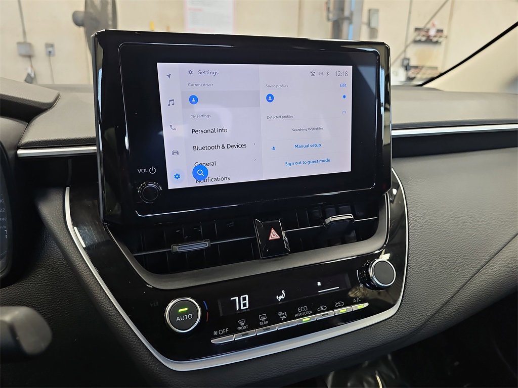 Used 2023 Toyota Corolla LE image 19