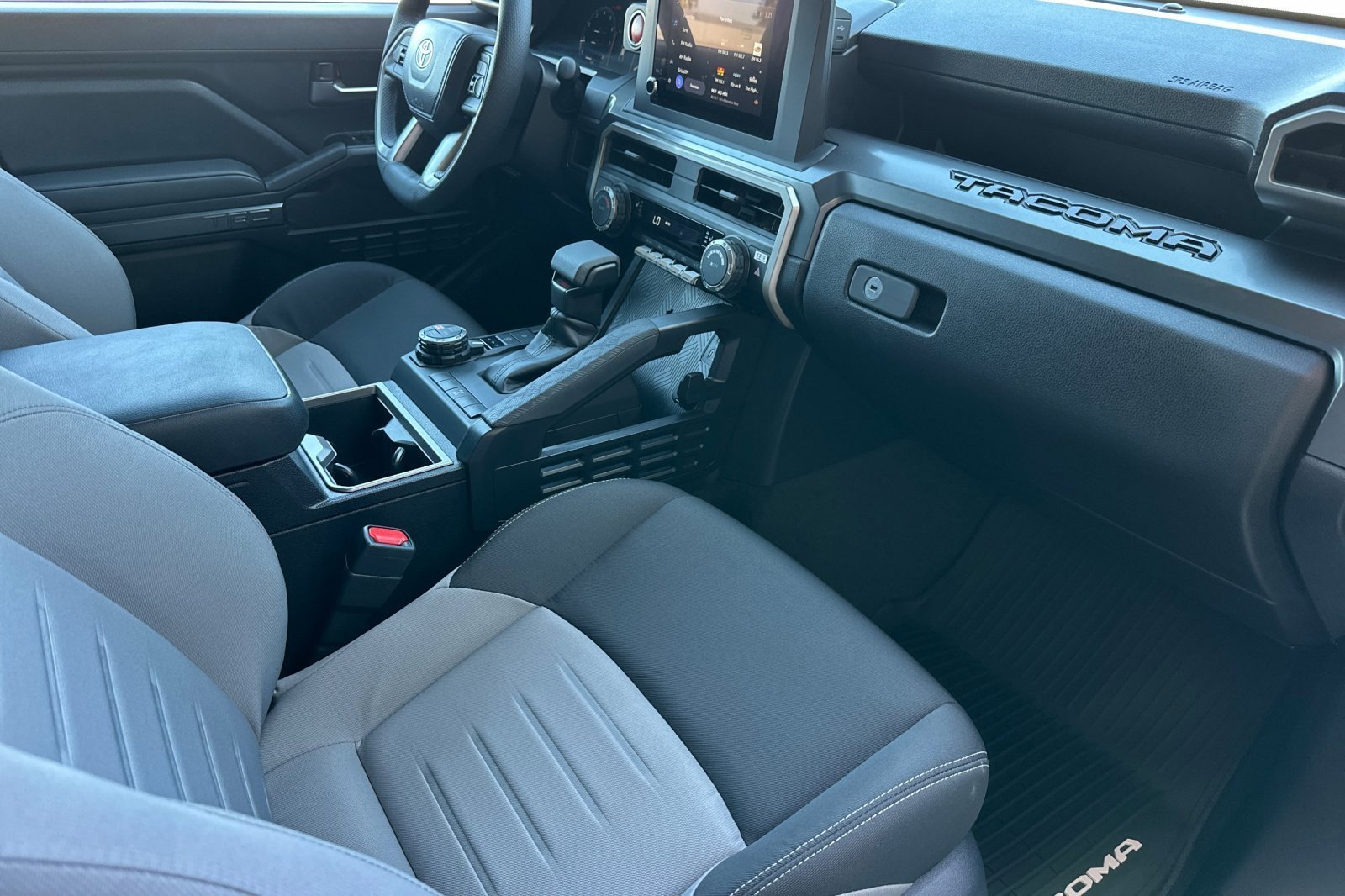 Certified 2026 Toyota Tacoma TRD Off-Road AWD/4WD image 14