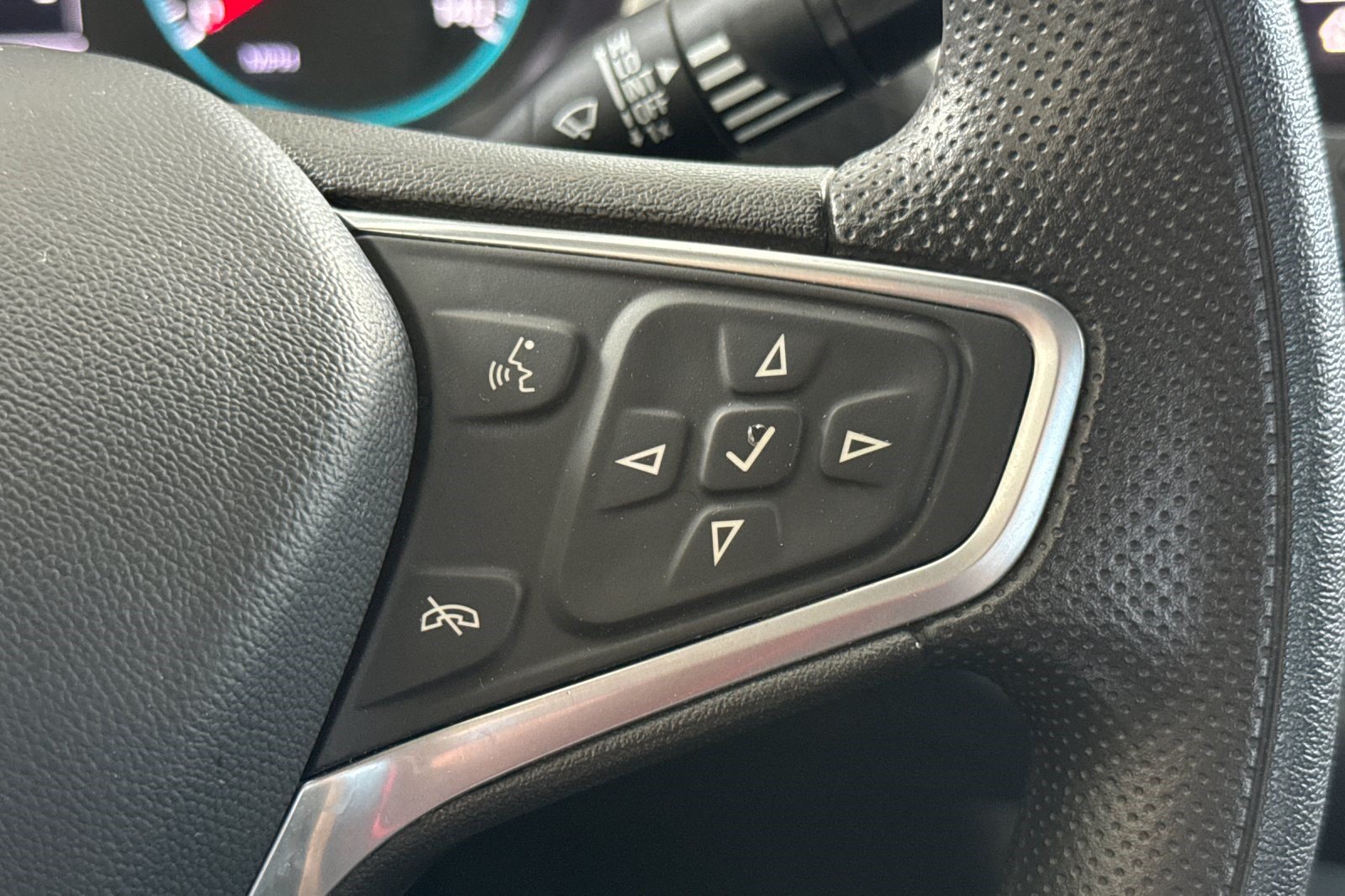 Used 2022 Chevrolet Malibu LS w/ LPO, Floor Liner Package FWD image 29