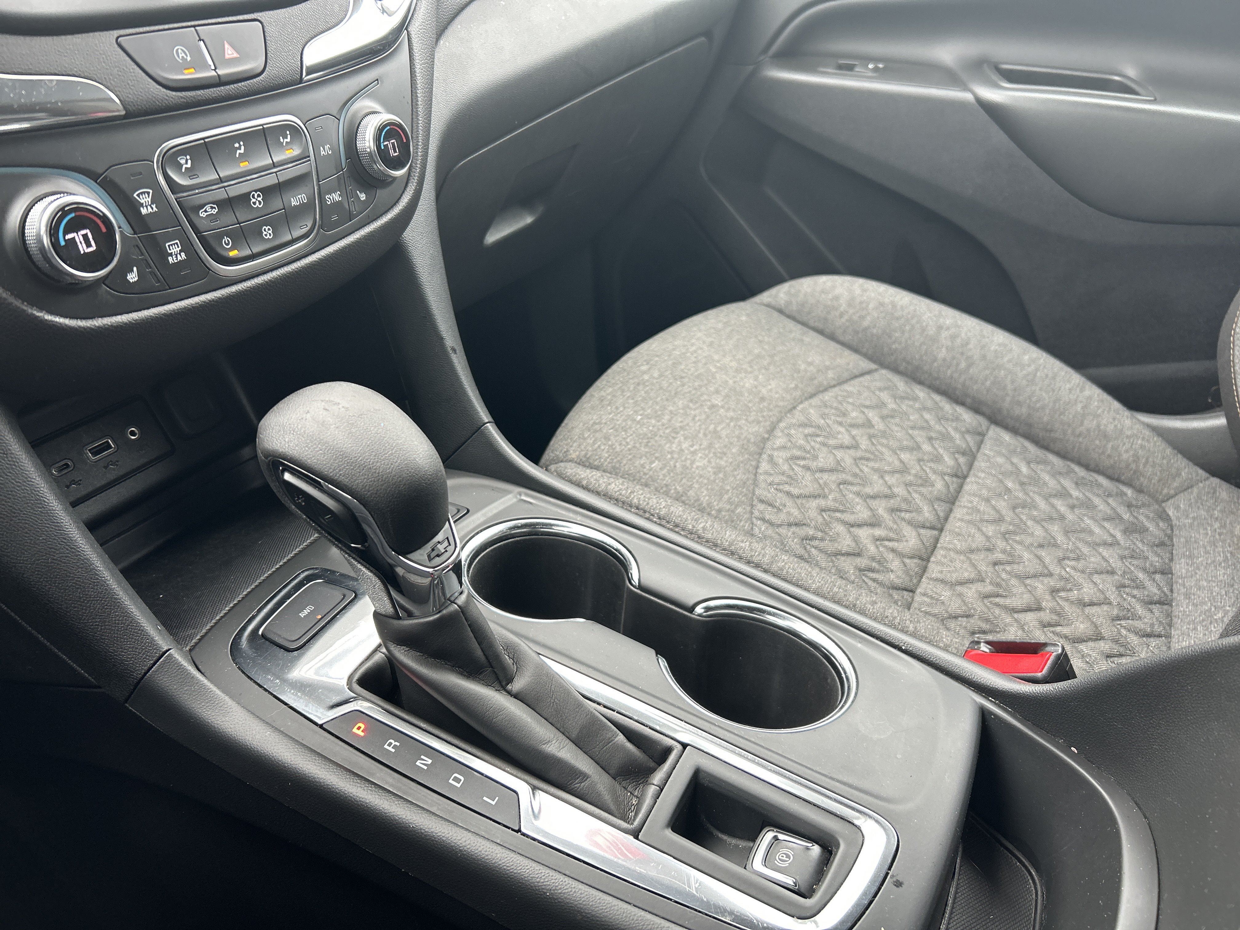 Used 2022 Chevrolet Equinox LT AWD/4WD image 19