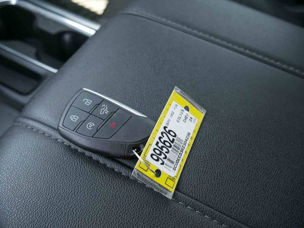 Used 2024 Chevrolet Silverado 1500 RST image 31