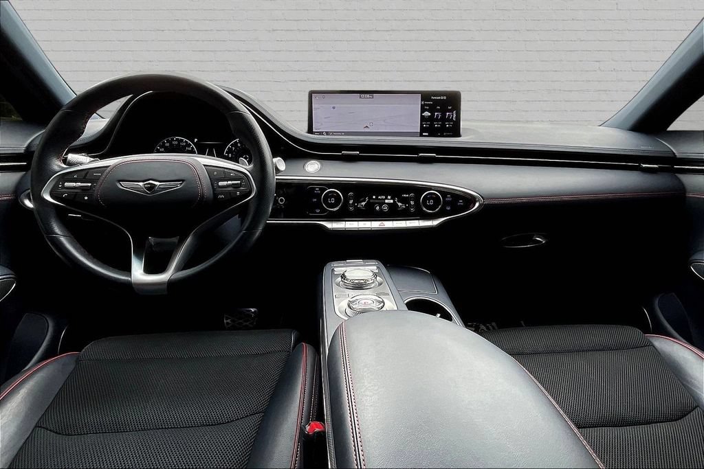 Used 2023 Genesis GV70 2.5T w/ Sport Prestige Package AWD/4WD image 7