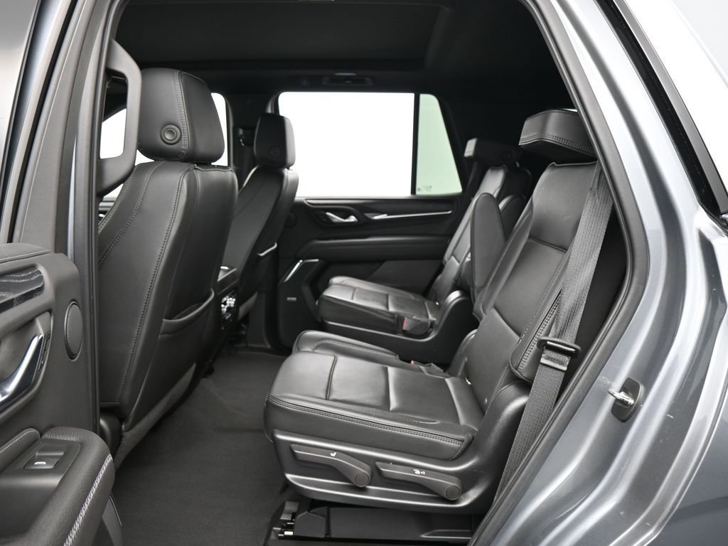 Used 2022 GMC Yukon Denali w/ Denali Premium Package image 36