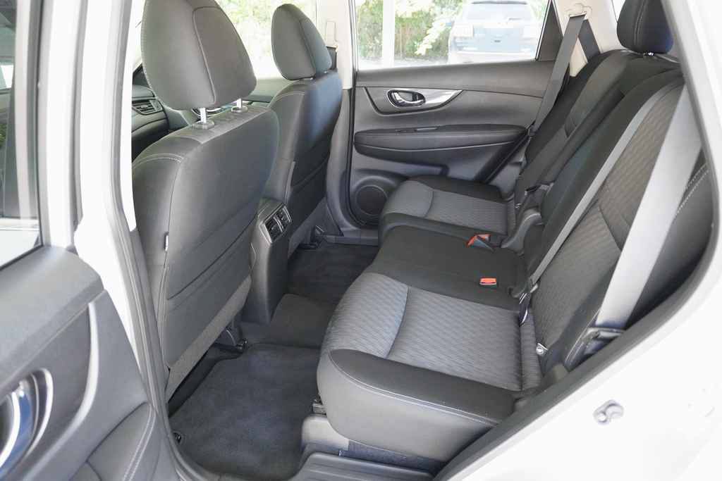 Used 2017 Nissan Rogue S FWD image 10