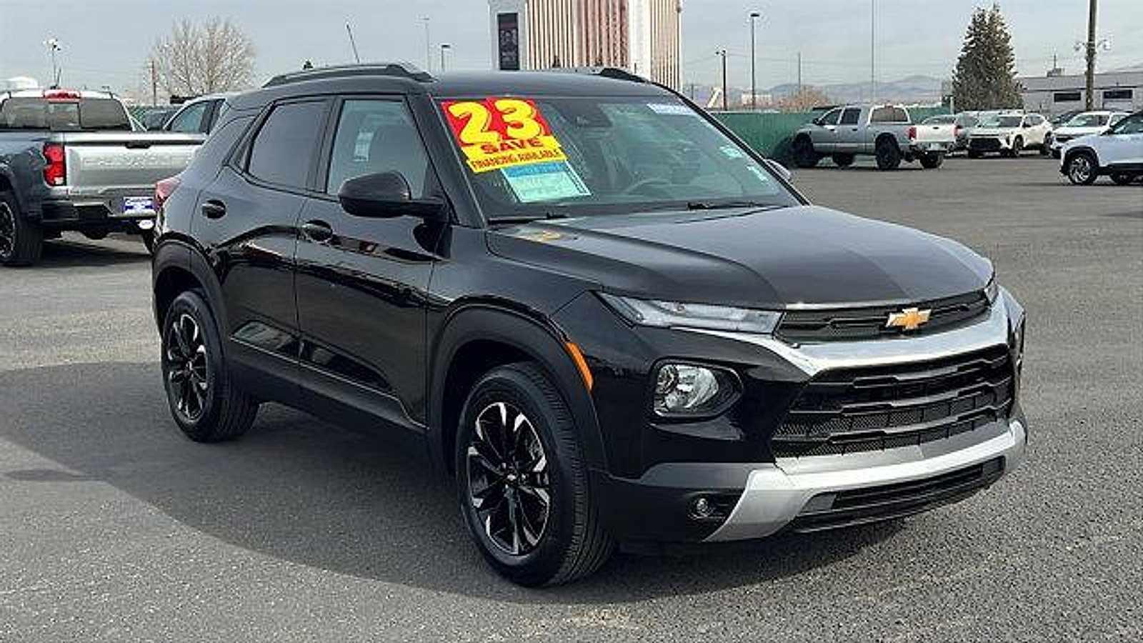 Certified 2023 Chevrolet TrailBlazer LT w/ Convenience Package image 3