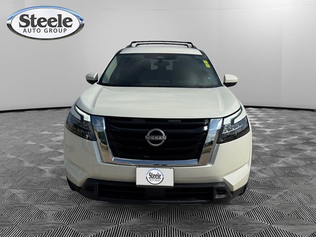 Used 2023 Nissan Pathfinder SV FWD image 8