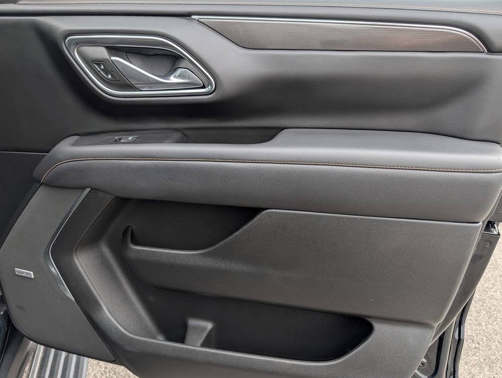 Used 2024 GMC Yukon XL AT4 w/ AT4 Premium Package image 35