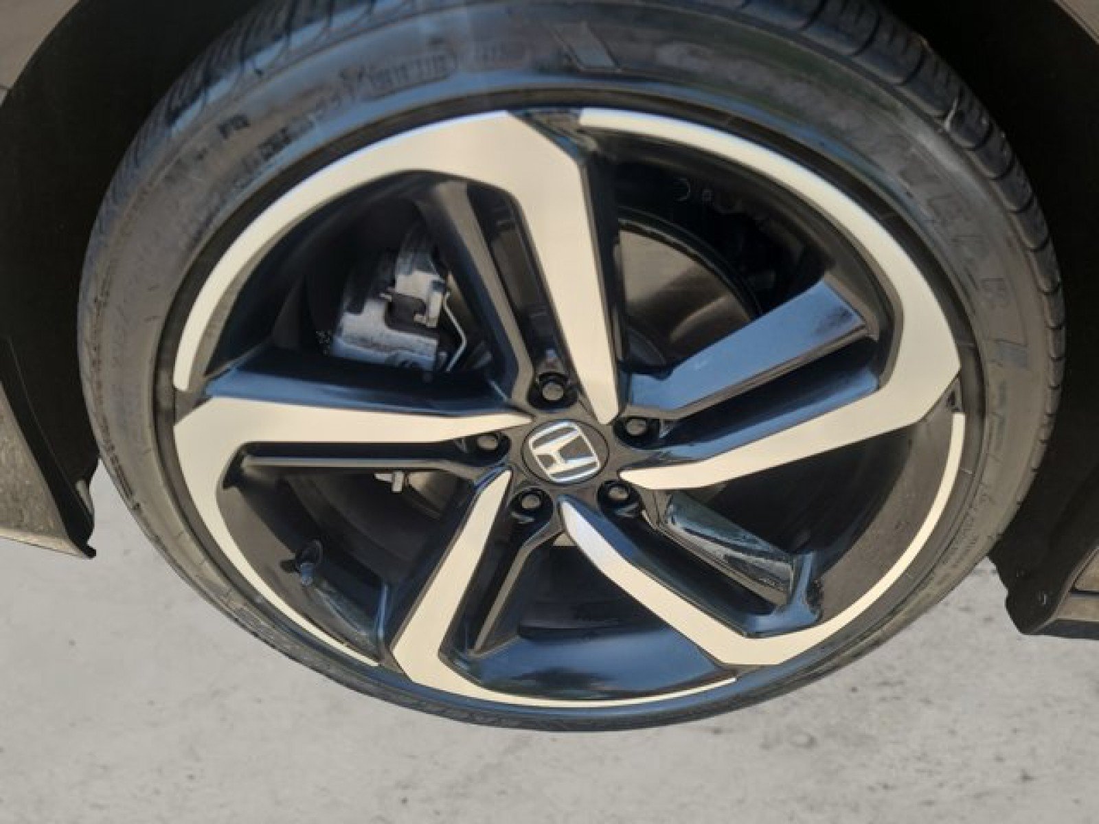 Used 2022 Honda Accord Sport image 10