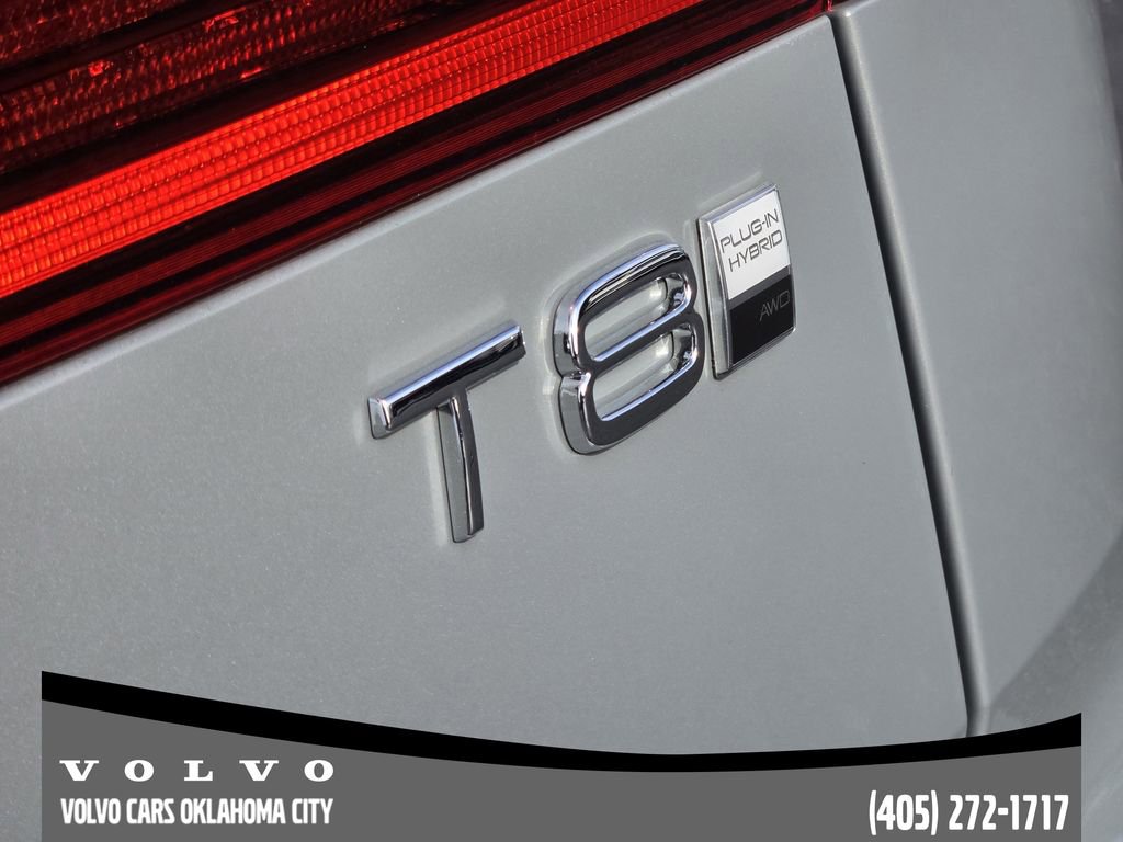 New 2026 Volvo XC60 T8 Ultra w/ Protection Package Premier image 12