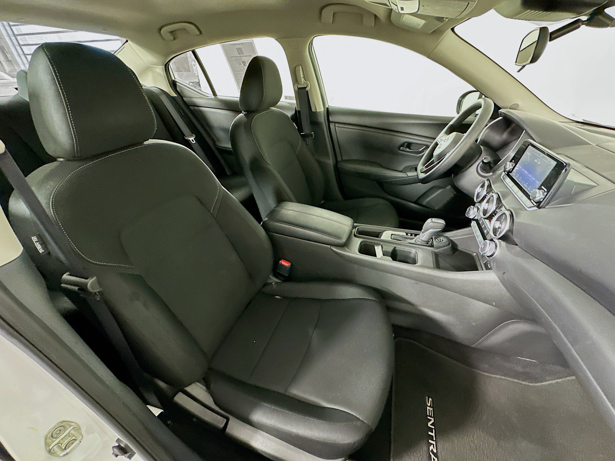 Used 2025 Nissan Sentra S image 28