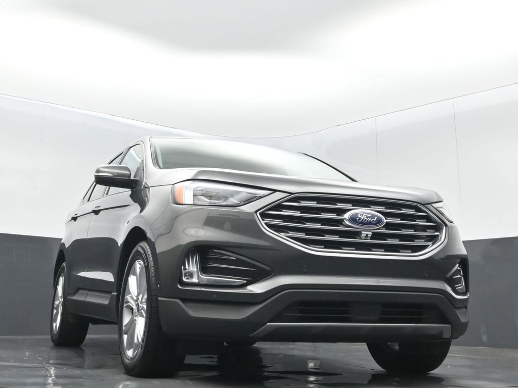 Used 2020 Ford Edge Titanium w/ Equipment Group 301A image 5