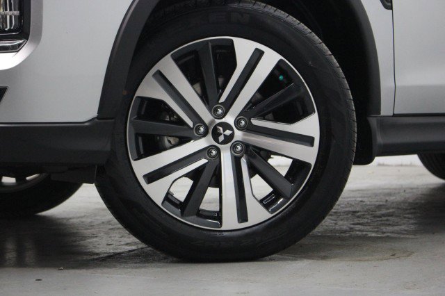 New 2026 Mitsubishi Outlander Sport ES image 3